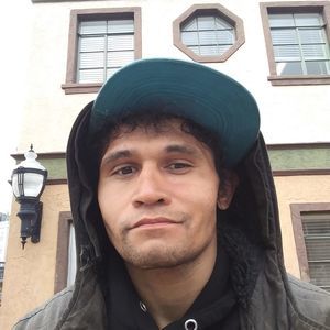 Meet your Posher, Dustin